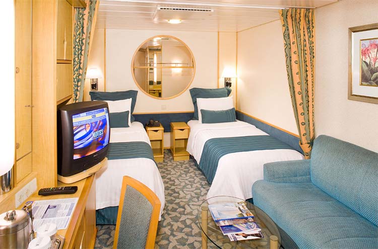 royal-caribbean-explorer-of-the-seas-k-l-m-n-q-foto-01